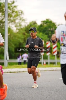 Runner Photo 2671733