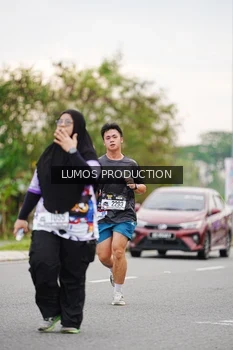 Runner Photo 2671737