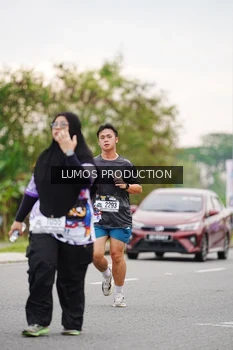 Runner Photo 2671741