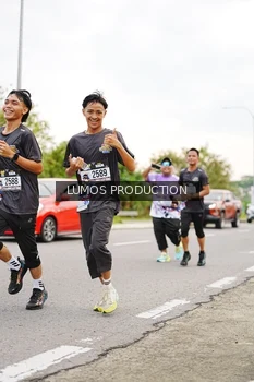 Runner Photo 2672899