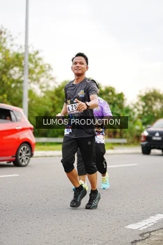 Runner Photo 2672909