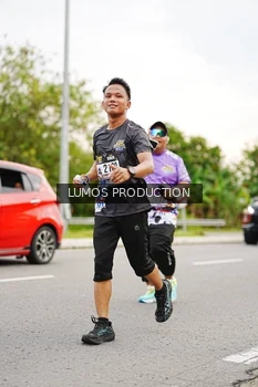 Runner Photo 2672915