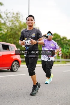 Runner Photo 2672922