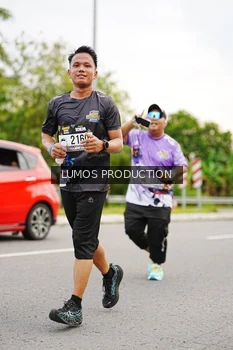 Runner Photo 2672925