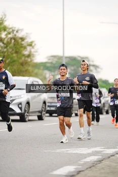 Runner Photo 2672946