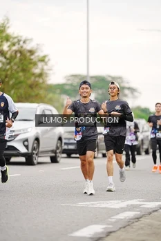 Runner Photo 2672949