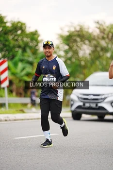 Runner Photo 2672965