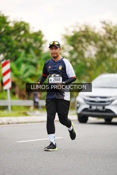 Runner Photo 2672966