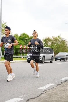 Runner Photo 2672999