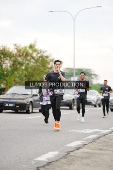Runner Photo 2673011