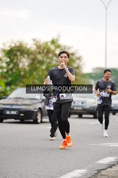 Runner Photo 2673031