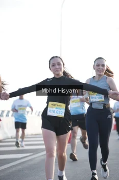 Runner Photo 2674704