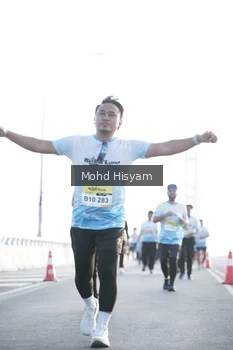 Runner Photo 2674911