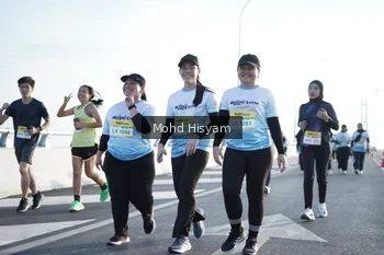 Runner Photo 2675676