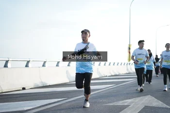 Runner Photo 2675731