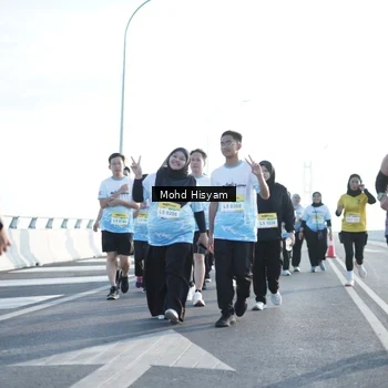 Runner Photo 2676189