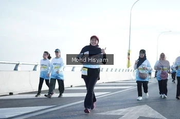 Runner Photo 2676400