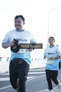 Runner Photo 2676660