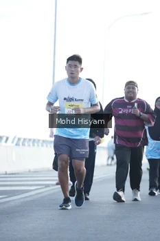 Runner Photo 2676744