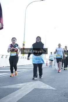 Runner Photo 2676760