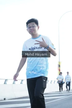 Runner Photo 2676818