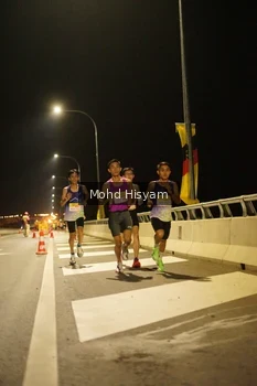 Runner Photo 2678066