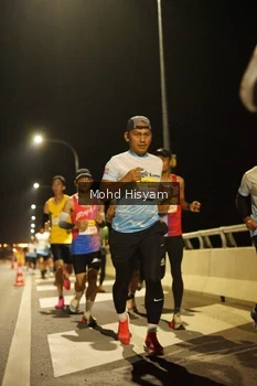 Runner Photo 2678150