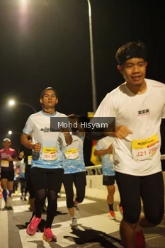 Runner Photo 2678214