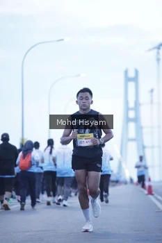 Runner Photo 2681030