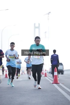 Runner Photo 2681646