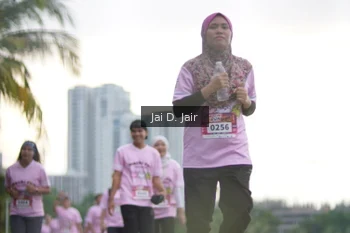Runner Photo 2698240
