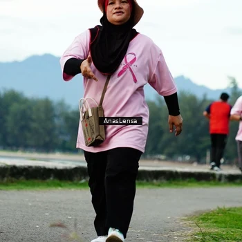 Runner Photo 2702929