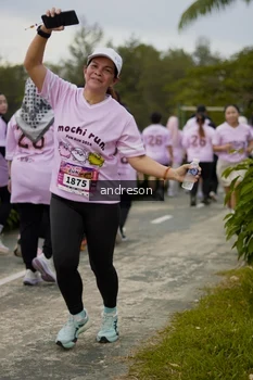 Runner Photo 2703296