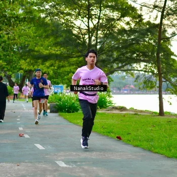 Runner Photo 2703369