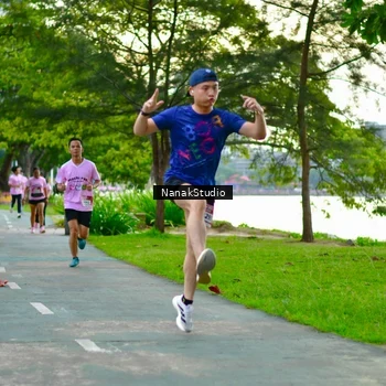 Runner Photo 2703409