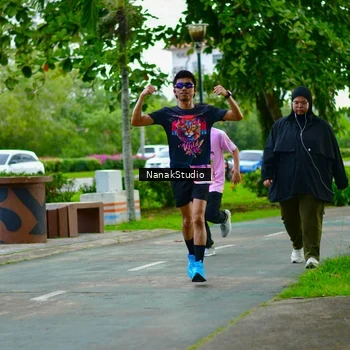 Runner Photo 2703544