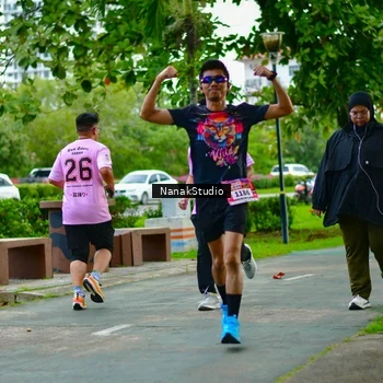 Runner Photo 2703549