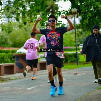 Runner Photo 2703553