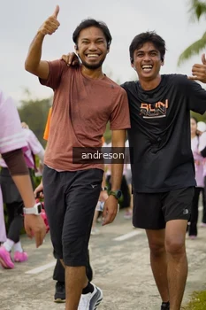 Runner Photo 2704073