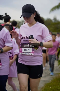 Runner Photo 2704444