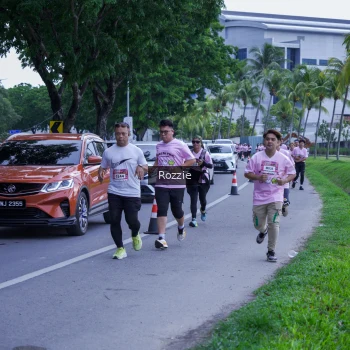 Runner Photo 2714954