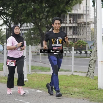 Runner Photo 2718790