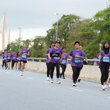 Runner Photo 2720561