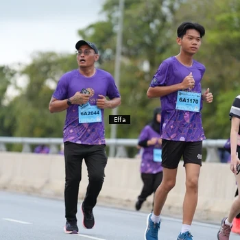 Runner Photo 2720615