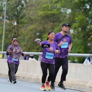 Runner Photo 2720635