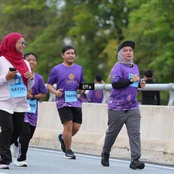 Runner Photo 2720649