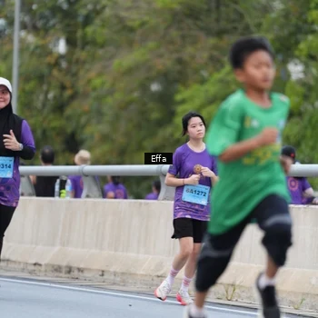 Runner Photo 2720702