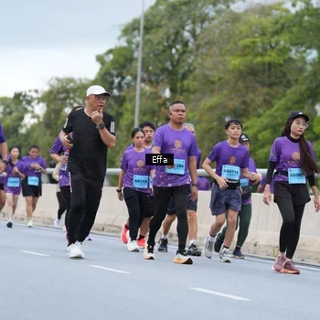 Runner Photo 2720720