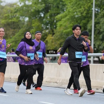 Runner Photo 2720794