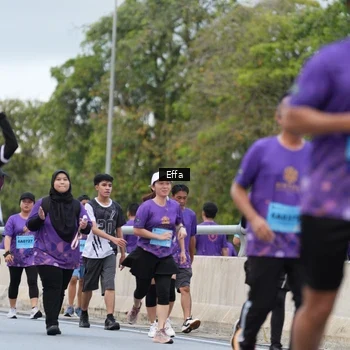 Runner Photo 2720859